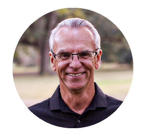 Steven Smith Smiling Headshot in a Circle